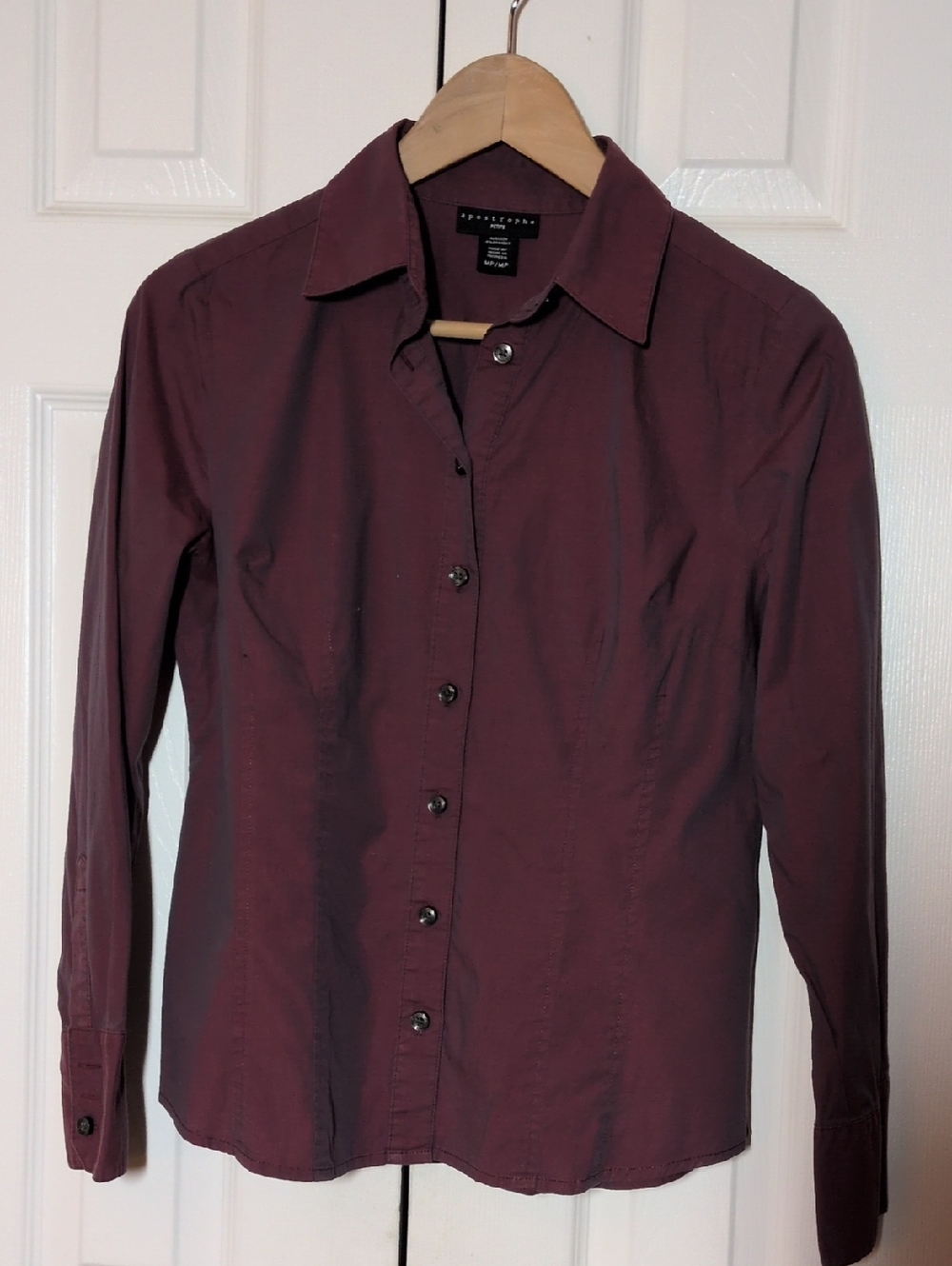 Apostrophe Women's Button-Up Shirt in Plum M petite